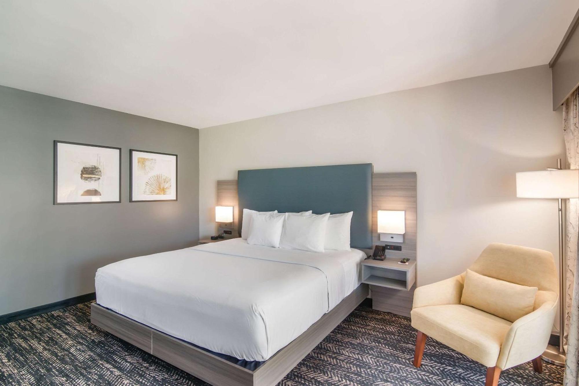 Hourglass Hotel, Ascend Hotel Collection Bakersfield Luaran gambar