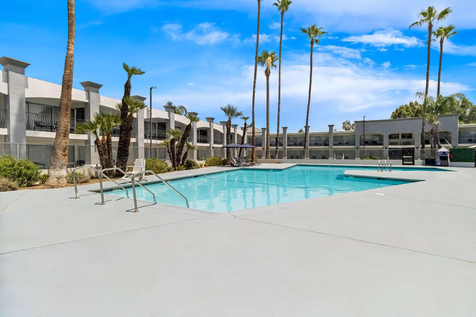 Hourglass Hotel, Ascend Hotel Collection Bakersfield Luaran gambar