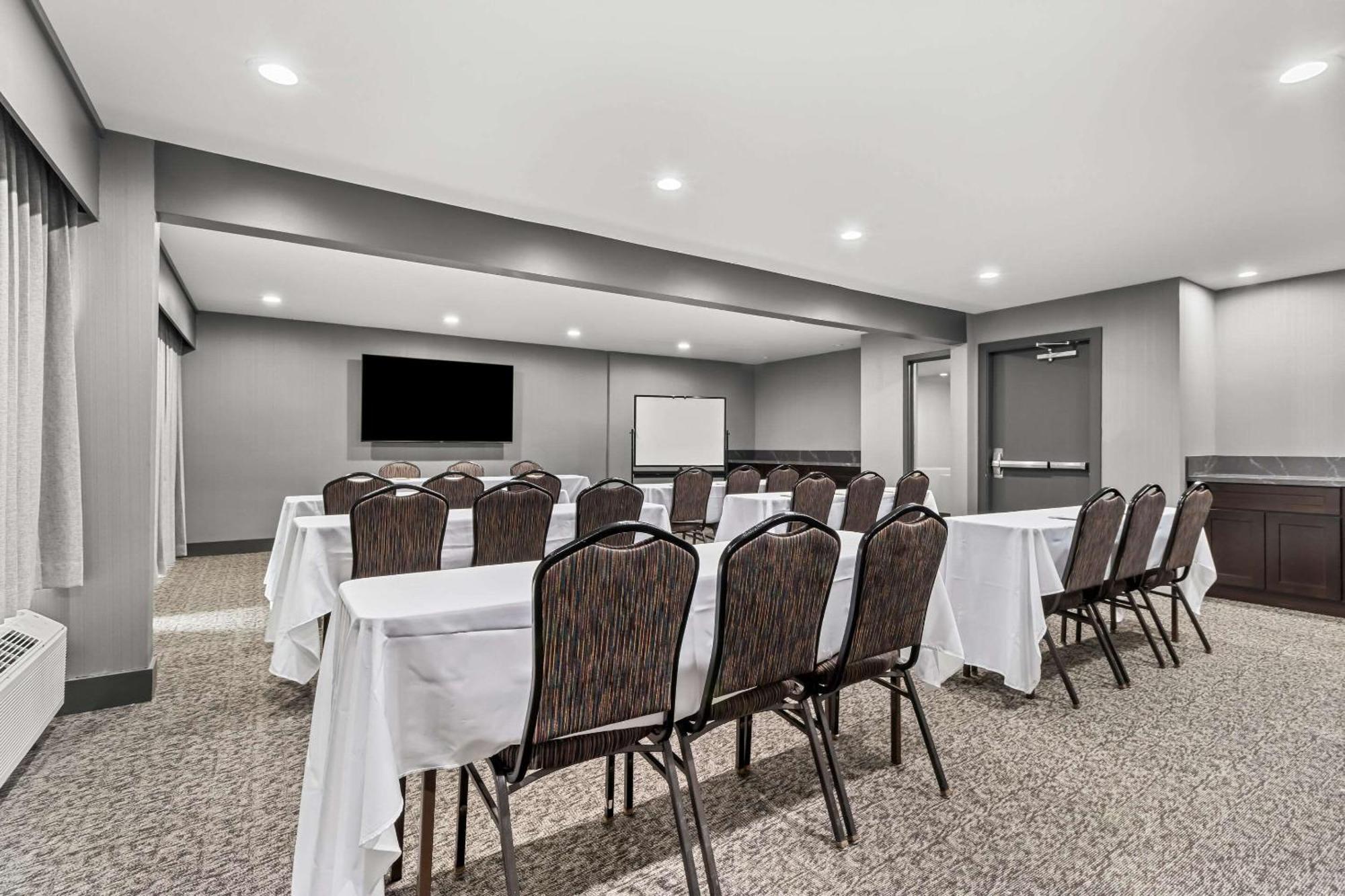 Hourglass Hotel, Ascend Hotel Collection Bakersfield Luaran gambar