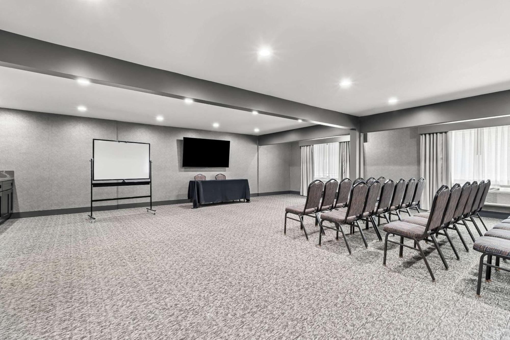 Hourglass Hotel, Ascend Hotel Collection Bakersfield Luaran gambar