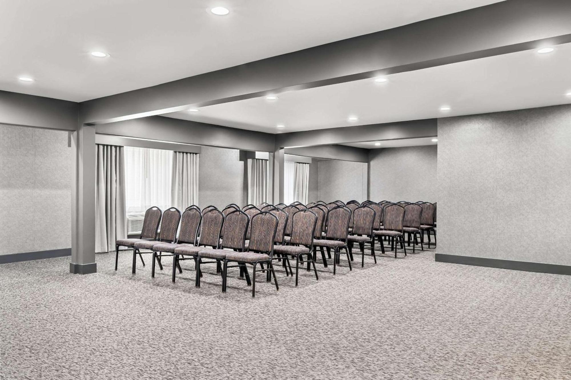 Hourglass Hotel, Ascend Hotel Collection Bakersfield Luaran gambar
