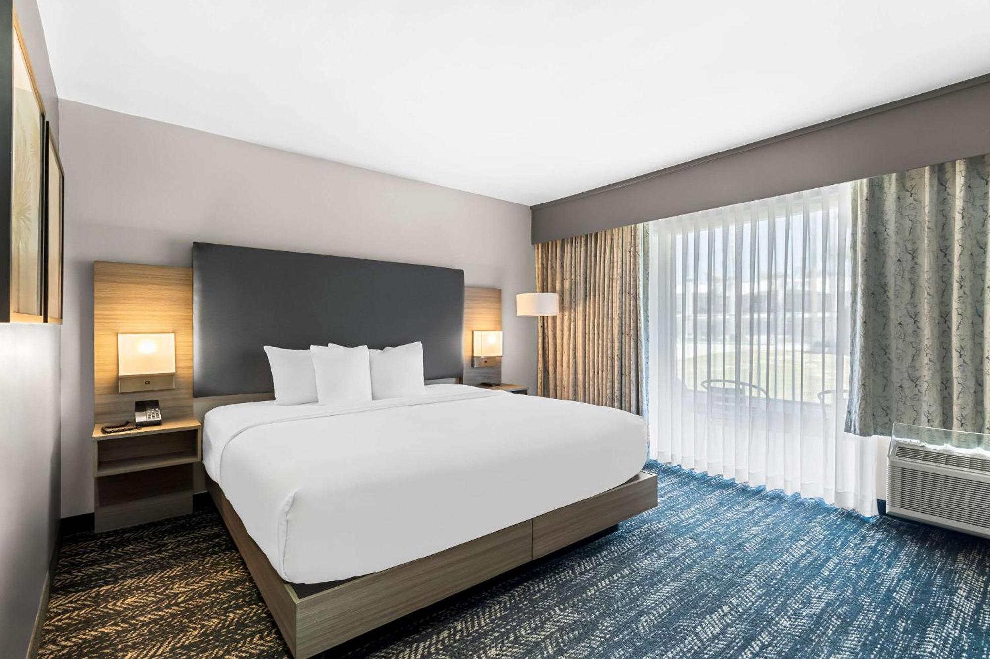 Hourglass Hotel, Ascend Hotel Collection Bakersfield Luaran gambar