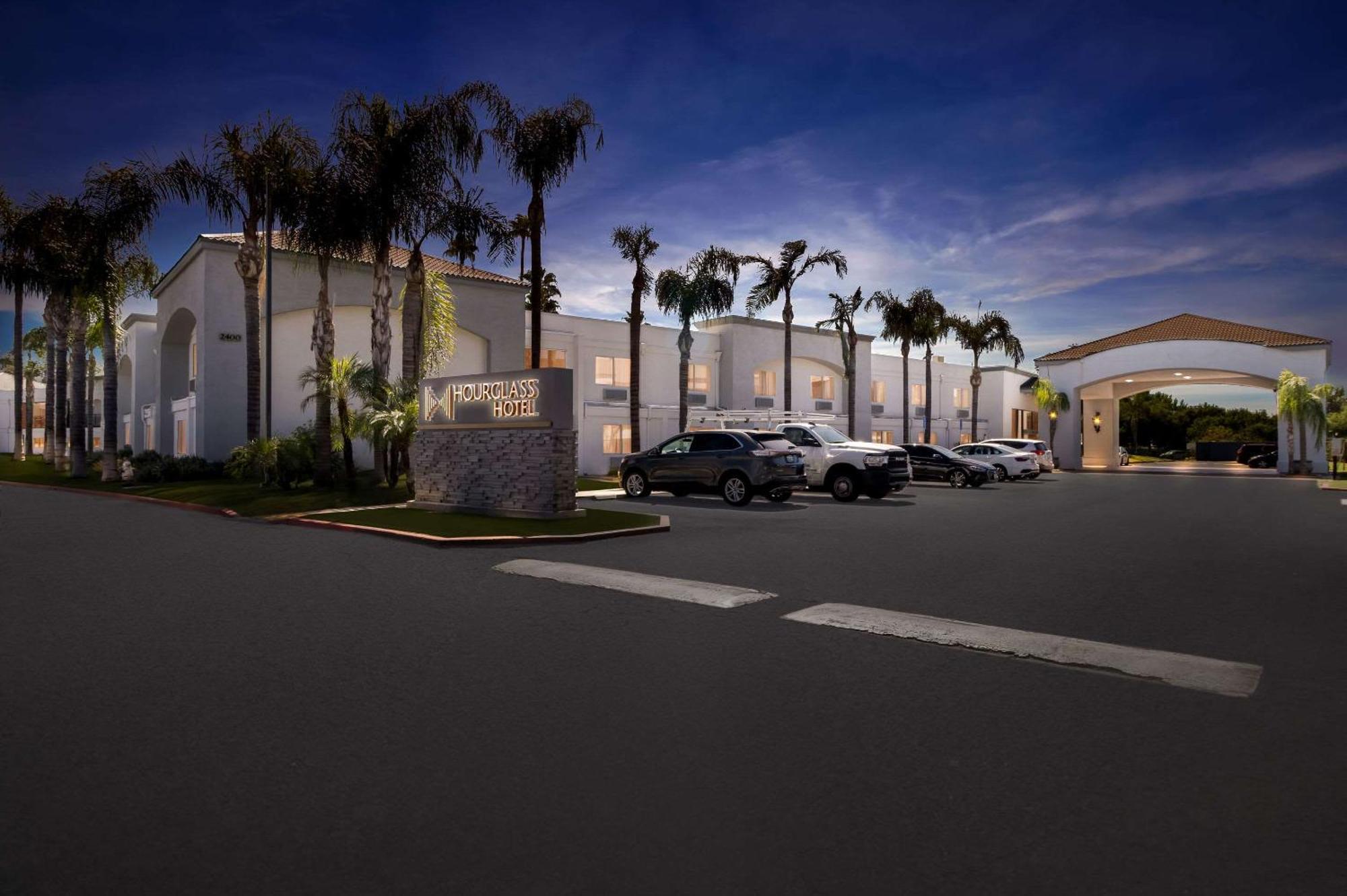 Hourglass Hotel, Ascend Hotel Collection Bakersfield Luaran gambar